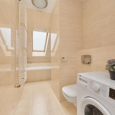 Semaforowa Modern By Renters Apartment
