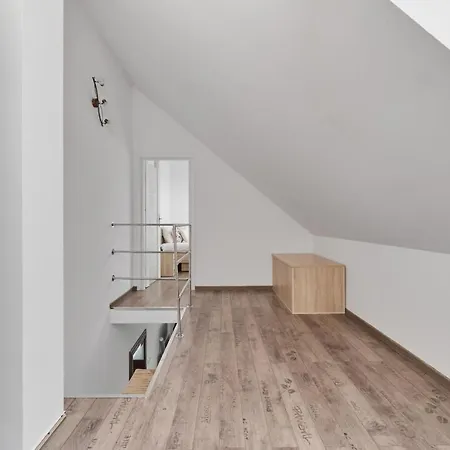 Semaforowa Modern By Renters *